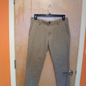 Dockers mens khaki pant size 32x30